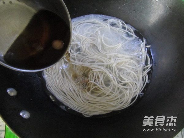 Mushroom and Egg Noodle Soup recipe