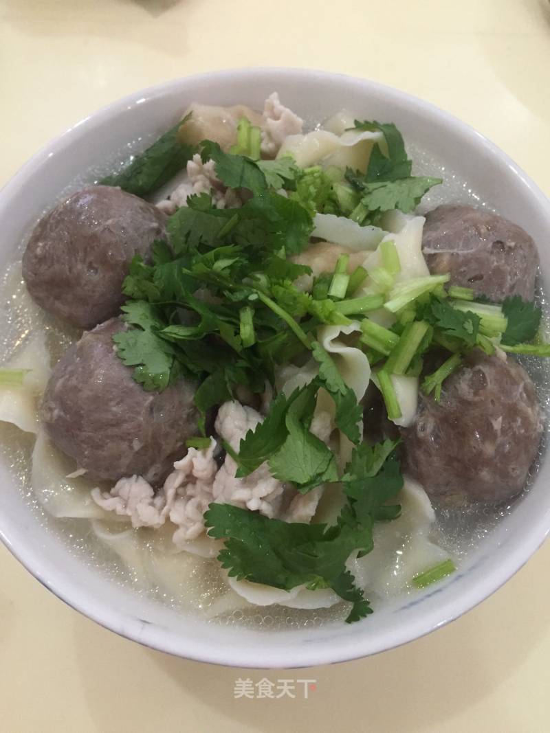 Beef Ball Raw Noodle Soup