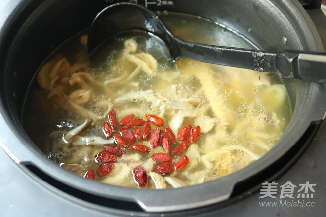 Fresh Mushroom Chicken Soup recipe