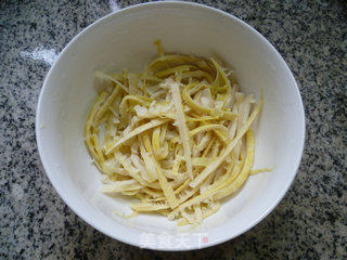 Lamb's Tail Bamboo Shoots Mixed with Eggplant recipe