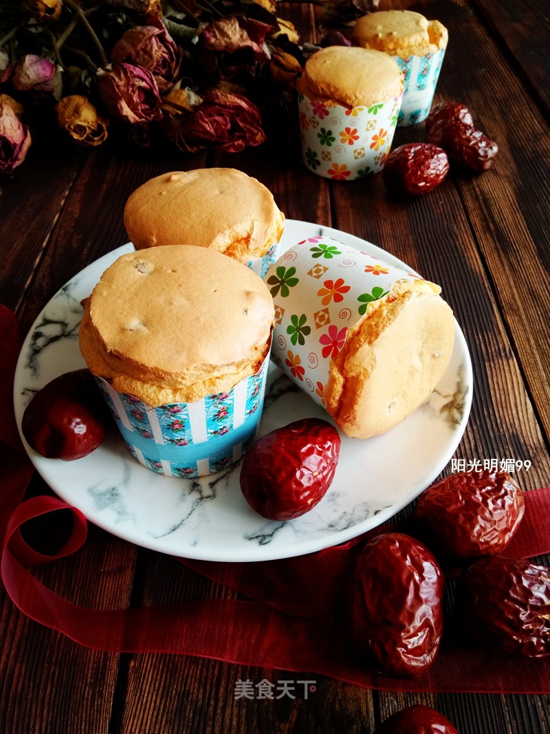 Red Date Chiffon Cake Cup