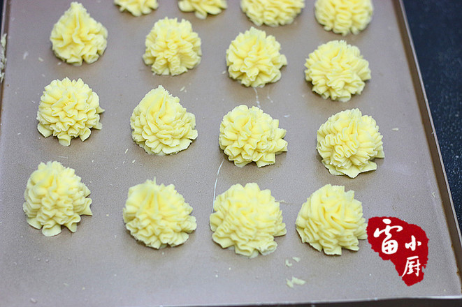 Butter Flower Cookies recipe