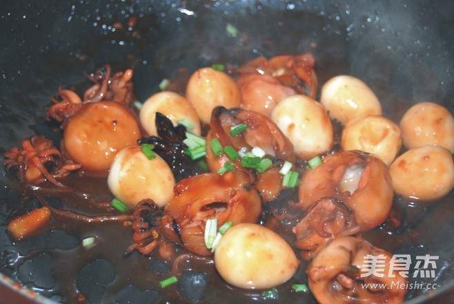 Braised Cuttlefish and Quail Eggs recipe