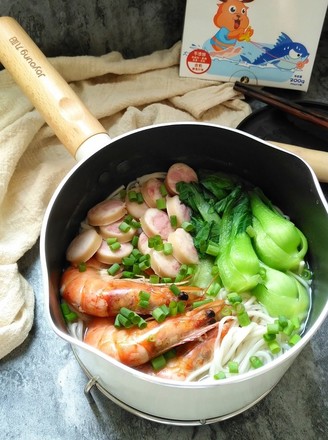Fish Sausage, Shrimp and Seafood Noodle
