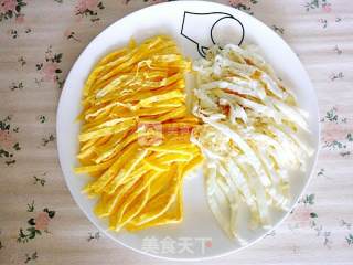 Spinach, Carrot and Egg Shreds recipe