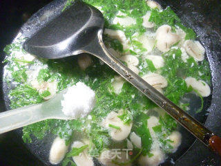 Shepherd's Purse and Mushroom Tofu Soup recipe