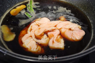 Stir-fried Large Intestine with Pickled Vegetables and Bamboo Shoots recipe