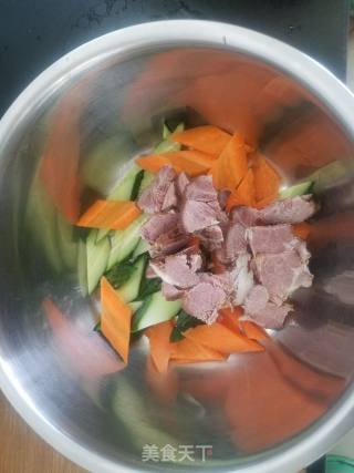 Cucumber Pork Slices recipe