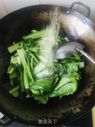 Stir-fried Mustard Greens recipe