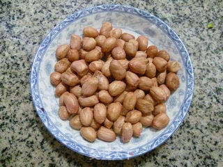 Peanuts Mixed with White Rice Amaranth recipe