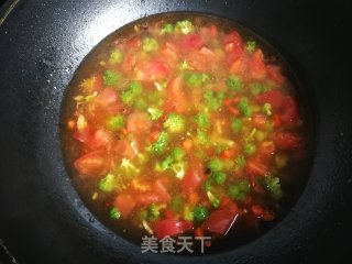 Tomato and Broccoli Lo Mein recipe