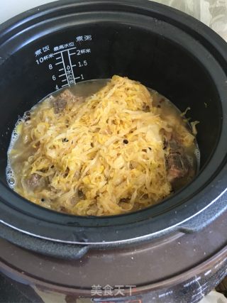 Braised Sauerkraut with Pork Ribs recipe