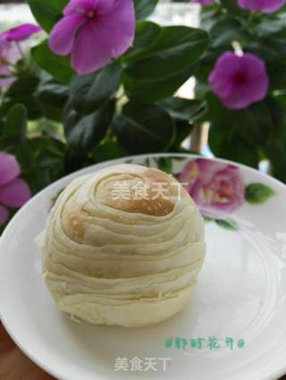 Egg Yolk Pastry ~ Detailed Process of Kneading The Oily Crust by Hand recipe