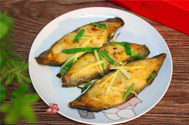 Flounder with Ginger, Green Onion and Black Pepper recipe