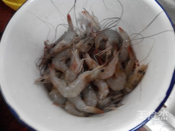Fried Shrimp with Cucumber Fungus recipe