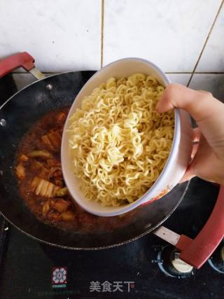 Stir-fried Sin Ramen with Pork Belly with Spicy Cabbage recipe