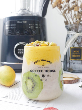 Mango Banana Yogurt Shake