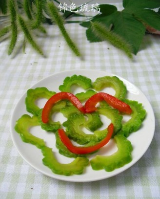 Bitter Melon Mixed with Red Pepper recipe