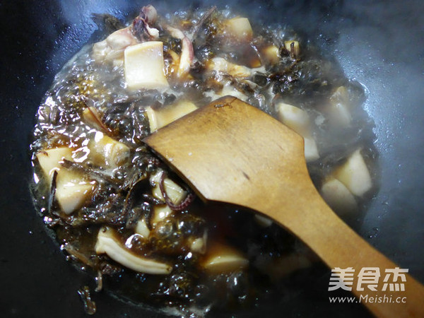 Grilled Cuttlefish with Bamboo Shoots and Dried Vegetables recipe