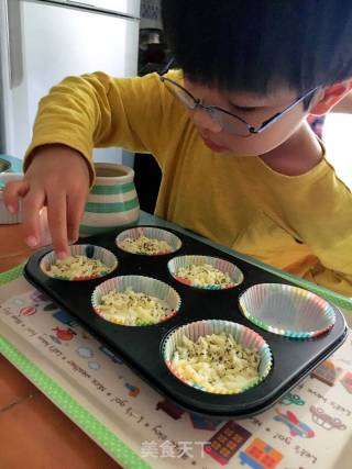 Savoury Cheese Muffin Cup recipe