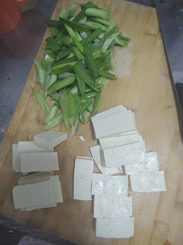 Roasted Tofu with Garlic Sprouts recipe