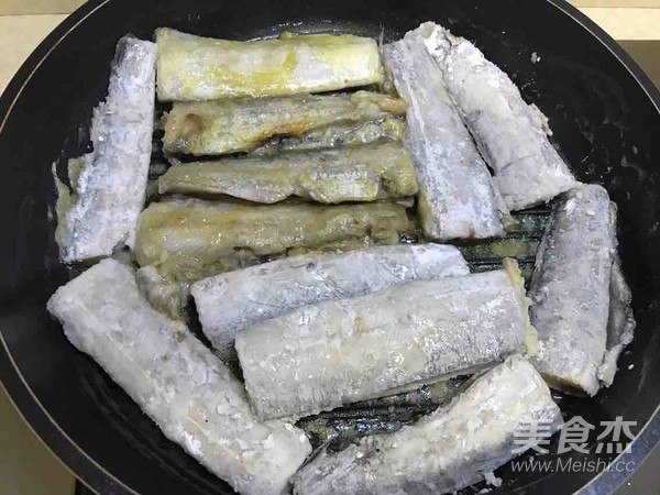 Saury with Potatoes recipe