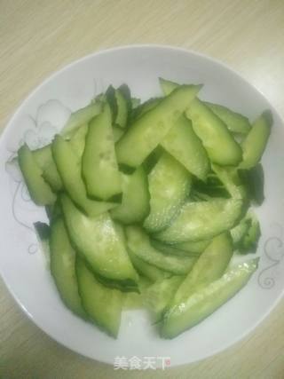 Cucumber Fried Pork recipe