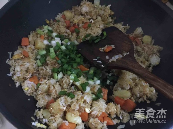 Braised Potato Fried Rice recipe