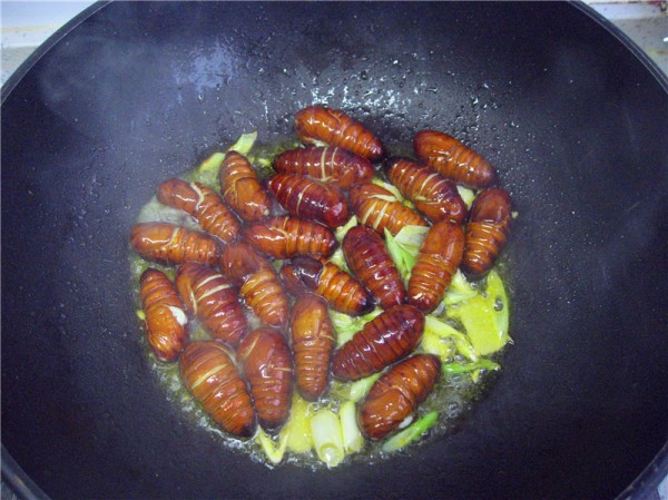 Fried Silkworm Chrysalis recipe