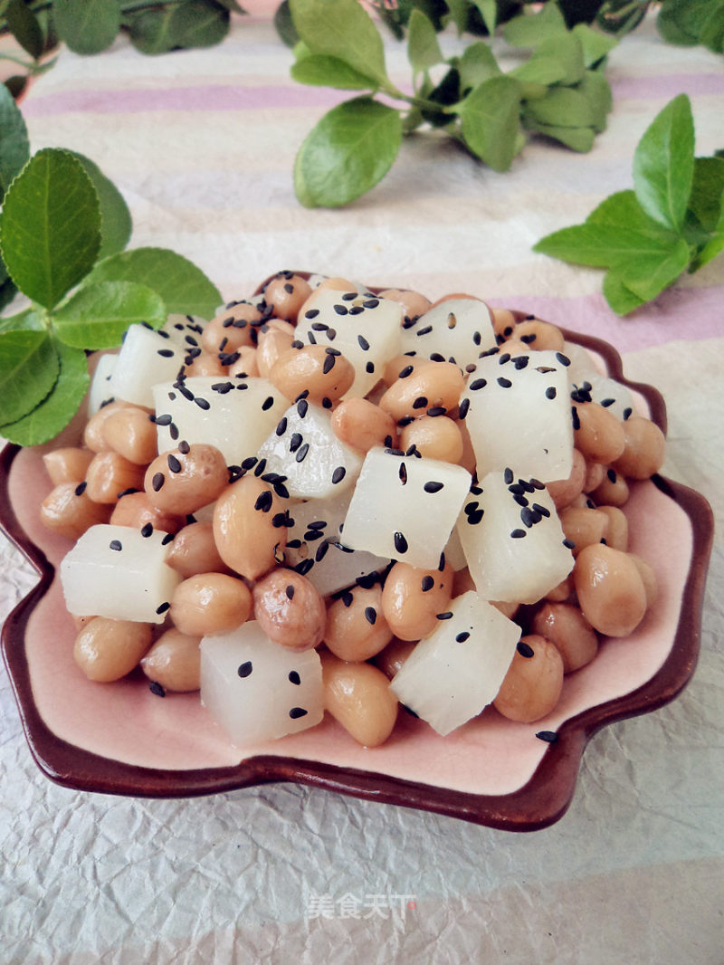 Peanuts Mixed with White Radish recipe