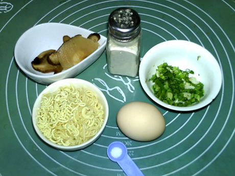 Instant Noodle Steamed Custard recipe
