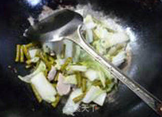 Stir-fried Chinese Cabbage with Lean Pork and Sour Beans recipe