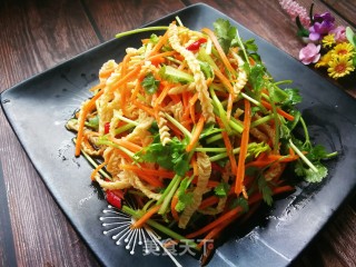 Coriander and Carrots Mixed Vegetable Tripe Shreds recipe