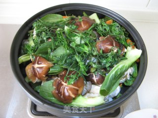 Taji Pot of Vegetables and Seafood Pot recipe