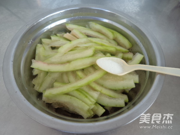 Kelp Mixed with Melon Peel recipe