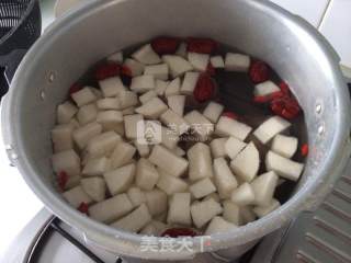 Flavored Radish Stewed Big Bone recipe