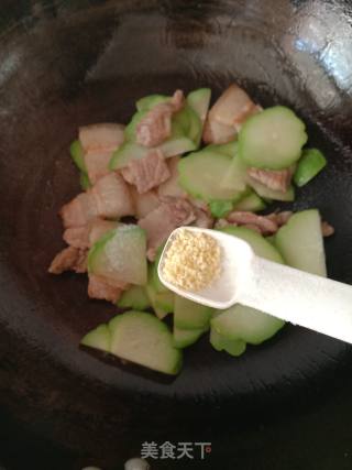 Stir-fried Chayote with Pork Belly recipe