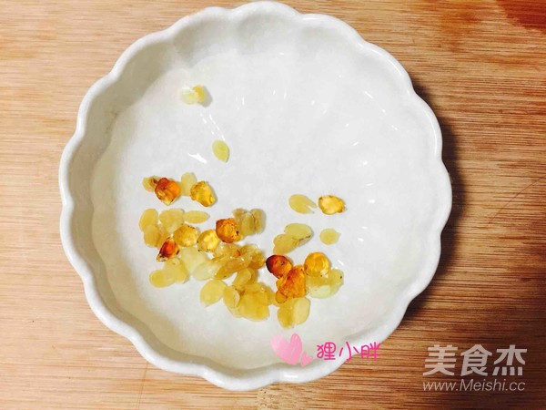 Snow Yan Peach Gum Soap Rice Soup recipe