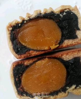 Black Sesame Egg Yolk Mooncake recipe