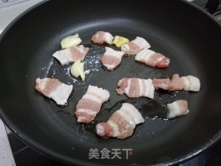 Stir-fried Tofu with Pork Belly recipe
