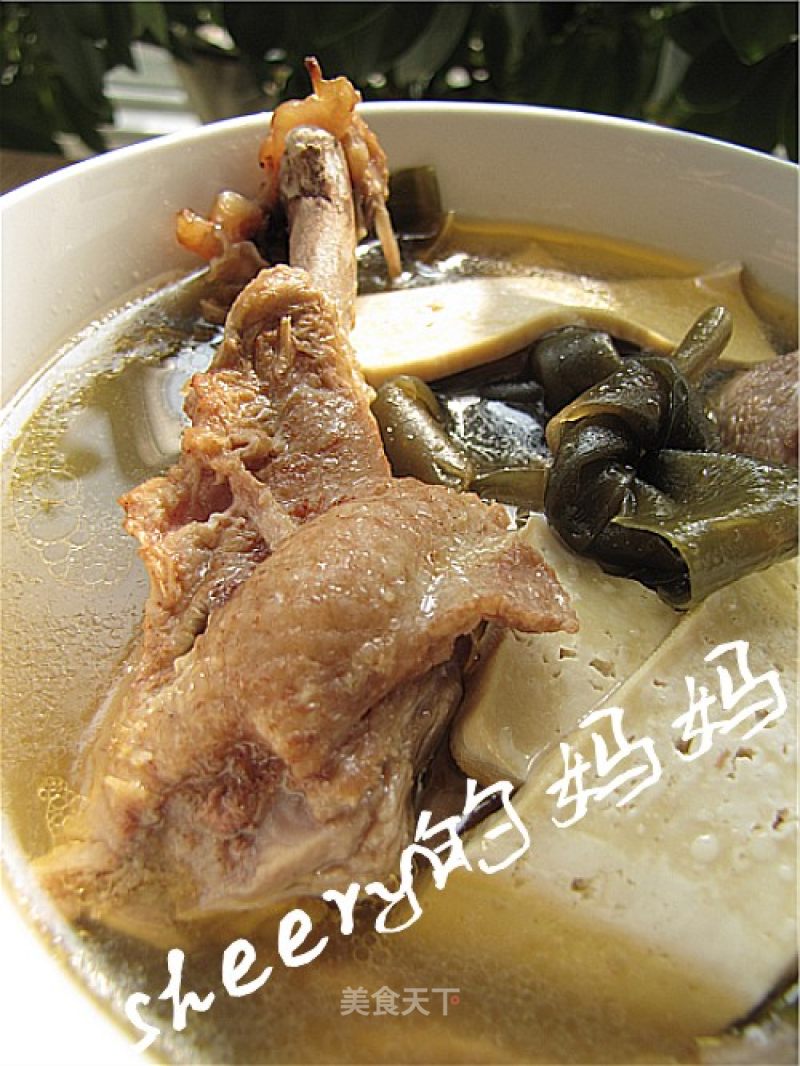 Stewed Roast Duck with Kelp and Tofu recipe