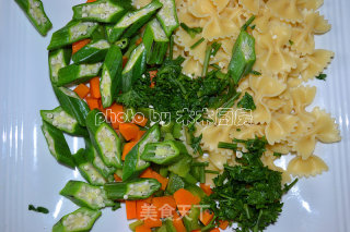 [trial Report of Chobe Series Products] Pasta with Seasonal Vegetable Salad recipe
