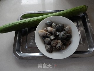 Flower Clam Loofah Soup recipe