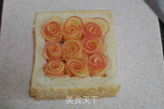 #四session Baking Contest and is Love to Eat Festival# Apple Rose Roll Toast Box recipe