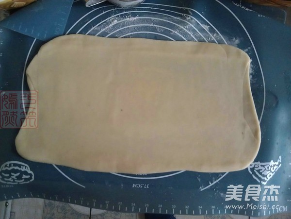 Red Bean Paste and White Crust Mooncakes recipe