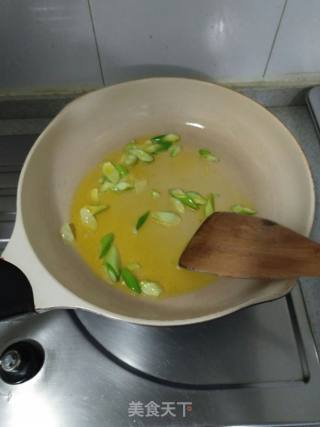 Stir-fried Snow Peas with Double Mushroom recipe