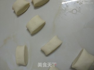 Mei Cai Kou Rou Bao Zi recipe