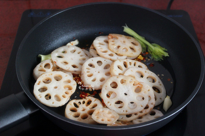 Spicy Griddle Lotus Root Slices recipe