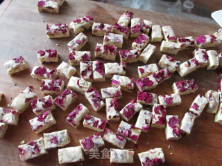 # Fourth Baking Contest and is Love to Eat Festival#rose Flower Nougat recipe