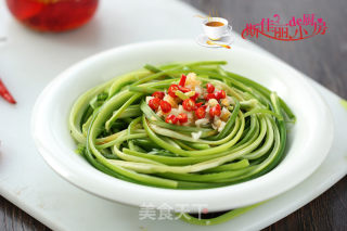 Cold Garlic Sprouts recipe